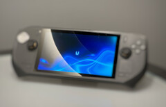 Le ZOTAC ZONE mélange les designs du ROG Ally et du Steam Deck. (Source de l'image : Andreas Schilling)