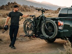 Le vélo électrique Aventon Aventure M est équipé d'une batterie de 720 Wh (Image source : Aventon)