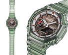 La montre issue de la collaboration Casio G-Shock x Coca-Cola, modèle GA2100CC-3A, en photo.