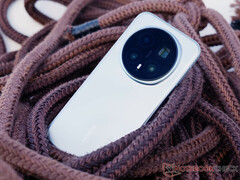 Le Magic 8 Pro est proposé à partir de 1 113 dollars en Malaisie. Photo : l'arrière du téléphone. (Source de l'image : Notebookcheck)