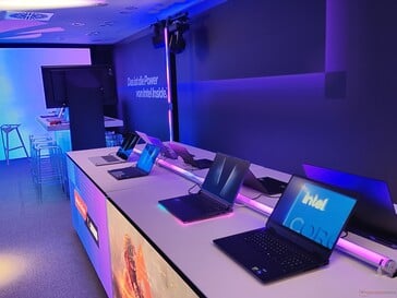 Ordinateurs portables haut de gamme dans l'Intel Experience Store (image source : Benjamin Herzig)