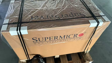 Un rack Supermicro H200 suspecté (Source de l'image : Financial Times)