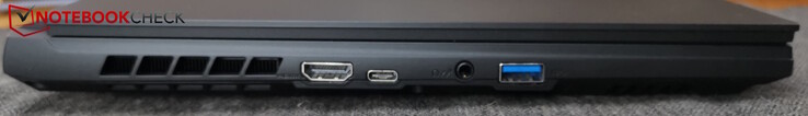 À gauche : HDMI, USB-C 3.0, casque 3,5 mm, USB-A 3.0