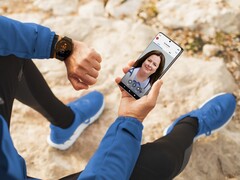 Photo de démonstration d'une visite médicale virtuelle (Source de l'image : Samsung ; recadrée)