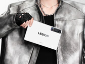 La Legion Tab Gen 5 obtient de bons résultats dans les benchmarks partagés. Photo : une photo promotionnelle montrant l'arrière de la tablette.