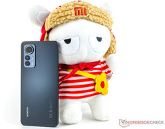 Le Xiaomi 12 Lite est l'un des premiers smartphones éligibles (Image source : NotebookCheck)