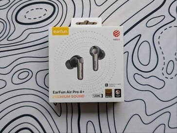 Emballage de vente de l'EarFun Air Pro 4