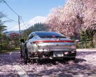 Une voiture Porsche traversant le Japon.