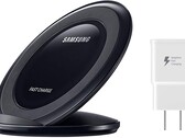 Le successeur de la génération actuelle de chargeurs sans fil de Samsung pourrait recharger votre téléphone en une heure. (Image source : Samsung)