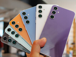 Toutes les versions de couleur du Galaxy S23 FE (photo : Daniel Schmidt)