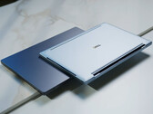 Le Dell XPS 13 est proposé à partir de 599,99 $ pour les étudiants. Sur la photo : les deux coloris disponibles pour cet ordinateur portable.