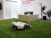 Mammotion a présenté les robots tondeuses LUBA et KUMAR au salon spoga+gafa 2022. (Image source : Mammotion)