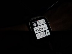 Realme a présenté une nouvelle smartwatch carrée (photo) sur Weibo. (Source de l&#039;image : Weibo)