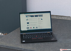 Lenovo ThinkPad L13 Yoga - À l'extérieur (à l'ombre).