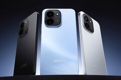 Le iQoo Z11 est disponible en noir, bleu et blanc
