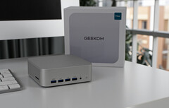 Geekom A9 Max avec AMD Ryzen AI 9 HX 370 et 32 Go de RAM DDR5. (Source de l&#039;image : Notebookcheck)