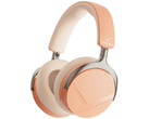 Le casque à réduction active du bruit Beyerdynamic Aventho Y est disponible en quatre couleurs éclatantes, dont le Peach Blush.