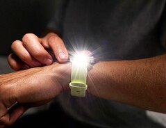 La smartwatch Venu 4 de Garmin (photo) a été officiellement lancée. (Source de l'image : Garmin)