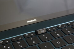 Il est temps pour Huawei d'abandonner l'embarrassante webcam du clavier de ses ordinateurs portables MateBook et MagicBook