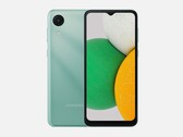 Le Galaxy A04 Core conserve le design de son prédécesseur mais avec des options de couleurs différentes. (Image source : Roland Quandt &amp; WinFuture)
