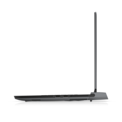 Alienware m15 R6 - A droite. (Source d'image : Dell)