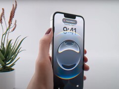 Photo ci-contre : Un iPhone 16E équipé de Visual Intelligence. (Source de l'image : Apple)
