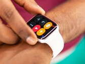 La montre Apple devrait bénéficier d'une mise à jour majeure l'année prochaine. (Source de l'image : Solen Feyissa)