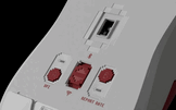 Détails du dessous du Keychron G4 avec des boutons de réglage du DPI 8 bits et de la fréquence d’interrogation