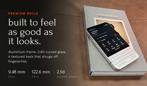 Le Minimal Phone 2 est plus petit que son prédécesseur, mais offre de meilleures caractéristiques techniques.