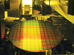 Le deuxième trimestre record de TSMC souligne l&#039;essor de l&#039;IA. Illustration : Plaquette de silicium de TSMC (Source de l&#039;image : TSMC)