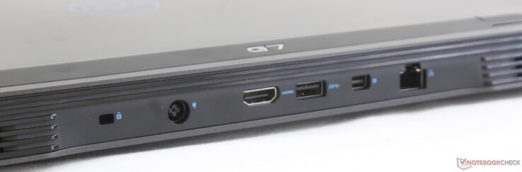A l'arrière : verrou de sécurité Noble, entrée secteur, HDMI 2.0, USB A 3.1, mini DisplayPort, Gigabit RJ-45.