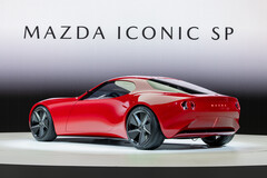Un arrière court et une répartition centrale des masses devraient faire de l'Iconic SP une voiture plutôt amusante. (Source de l'image : Mazda)