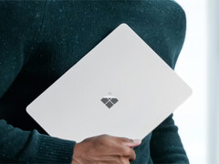 Le Surface Laptop 13 pouces est le plus petit ordinateur portable actuellement commercialisé par Microsoft.