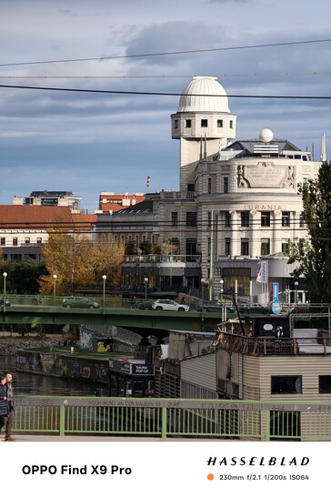 Oppo Find X9 Pro avec zoom 10x et téléobjectif.