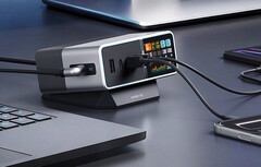 Le Cuktech 30 Ultra fournit jusqu'à 300 watts de puissance à plusieurs appareils simultanément.