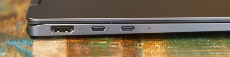 HDMI 2.1 ; 2x USB Type-C avec Thunderbolt 4, DisplayPort et PowerDelivery