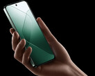 Le Xiaomi 15 conservera la même taille compacte que le Xiaomi 14, mais sera doté d'une plus grande batterie (Image source : Xiaomi)