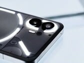 Selon les rumeurs, le Nothing Phone (3) abandonnera l'interface Glyph caractéristique de l'entreprise. Photo - Nothing Phone (2) (Source d'image : Nothing)