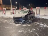 Comme prévu, la recharge de la Tesla Model 3 à -14 degrés prend un peu plus de temps que d'habitude (Image : Out of Specs Reviews)