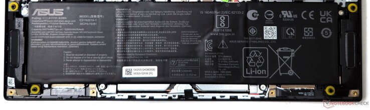 La batterie du VivoBook 14X, d'une capacité de 63 WHr, offre une autonomie décente