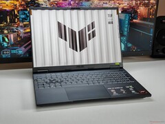 Asus TUF Gaming A16 (image source : Notebookcheck)