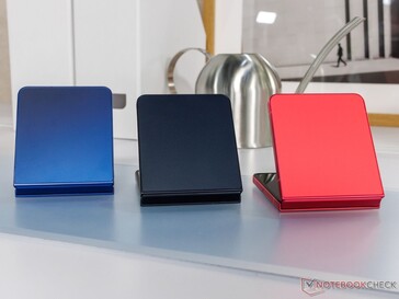 Galaxy Z Flip 7 bottom (image source : Notebookcheck)
