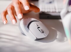 La Logitech G309 Lightspeed utilise le capteur Logitech HERO 25K. (Source de l'image : Logitech)