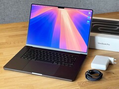Le MacBook Pro avec écran OLED pourrait être commercialisé dès la fin de l&#039;année prochaine. (Source de l&#039;image : Notebookcheck)
