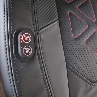 Le chauffage du siège, représenté en rouge, peut être réglé en trois étapes. 