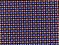 L'écran OLED est basé sur une matrice de sous-pixels RG/BG composée d'une diode électroluminescente rouge, d'une diode électroluminescente bleue et d'une diode électroluminescente verte