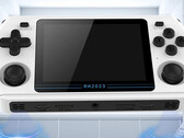 Le Powkiddy RK2023 est disponible en deux couleurs et permet d'émuler des jeux rétro simples. (Source de l'image : Powkiddy)