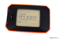 En test : le processeur de bureau AMD Ryzen Threadripper 2970WX. Modèle de test aimablement fourni par AMD.