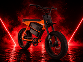 Le modèle Juiced Scrambler Hardtail à double batterie offre une autonomie pouvant atteindre 120 miles (200 km)