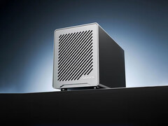 Le Y104A est proposé à partir de 345 $ sur AliExpress. Photo : la face avant du NAS. (Source de l'image : AliExpress)